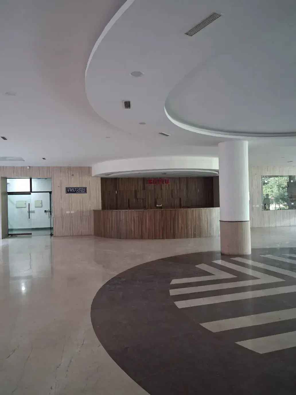 I.K. Gujral Punjab Technical University Jalandhar Academic Building photo 8